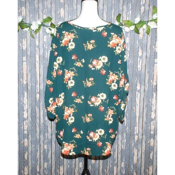 Justify Women's Blouse Size 1X Green Fall Floral 3/4 Roll Tab Sleeve Gold Tone - Picture 7 of 9